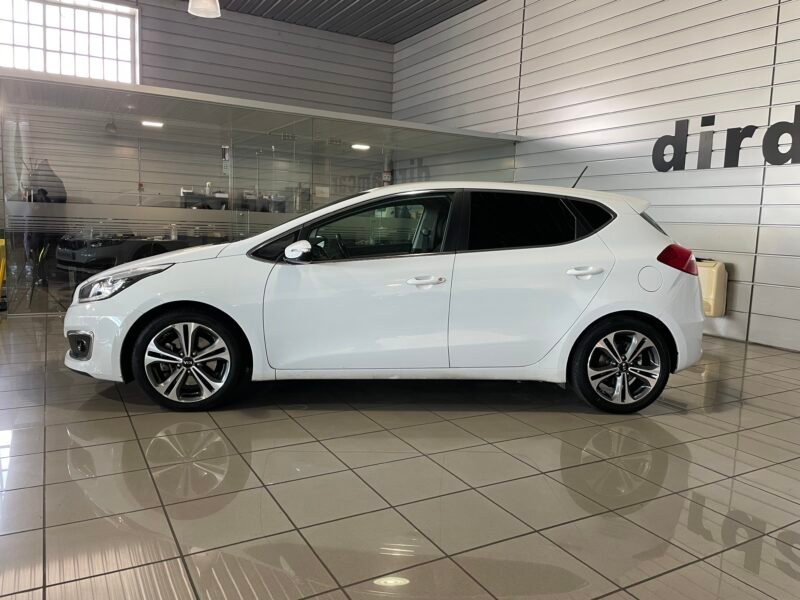 KIA ceed 1.6 CRDI EURO UEFA 2016