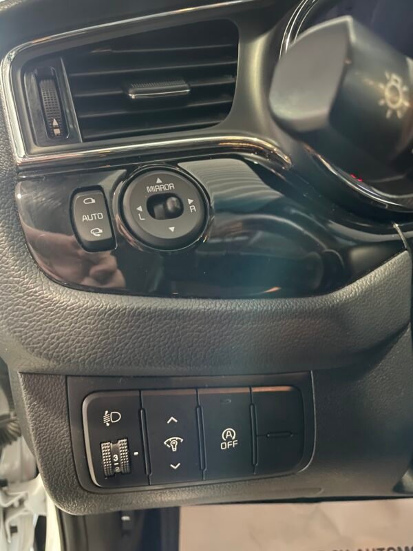 KIA ceed 1.6 CRDI EURO UEFA 2016