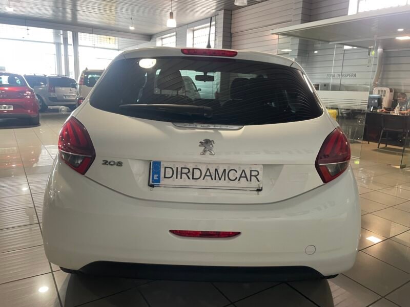 PEUGEOT 208 1.6 HDI STYLE