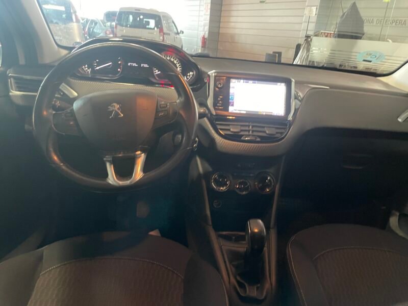 PEUGEOT 208 1.6 HDI STYLE