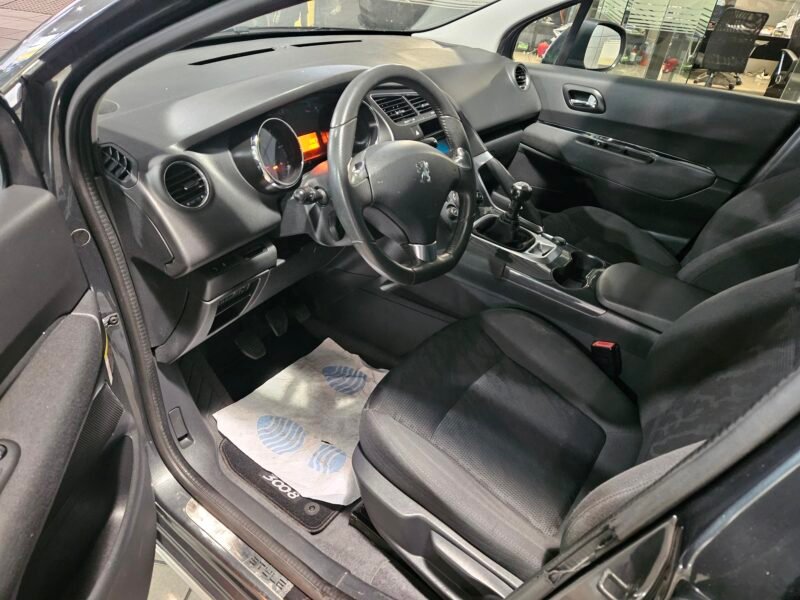 PEUGEOT 3008 1.6 hdi