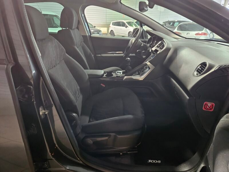 PEUGEOT 3008 1.6 hdi