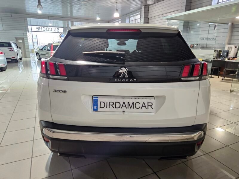 PEUGEOT 3008 1.5 HDI ALLURE 130CV
