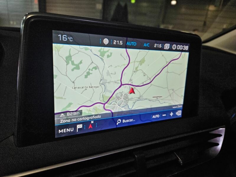 PEUGEOT 3008 1.5 HDI ALLURE 130CV