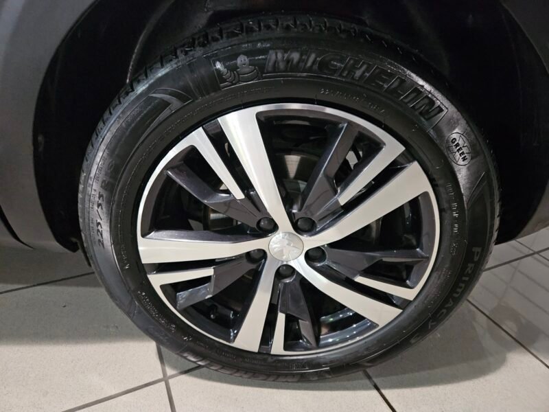 PEUGEOT 3008 1.5 HDI ALLURE 130CV