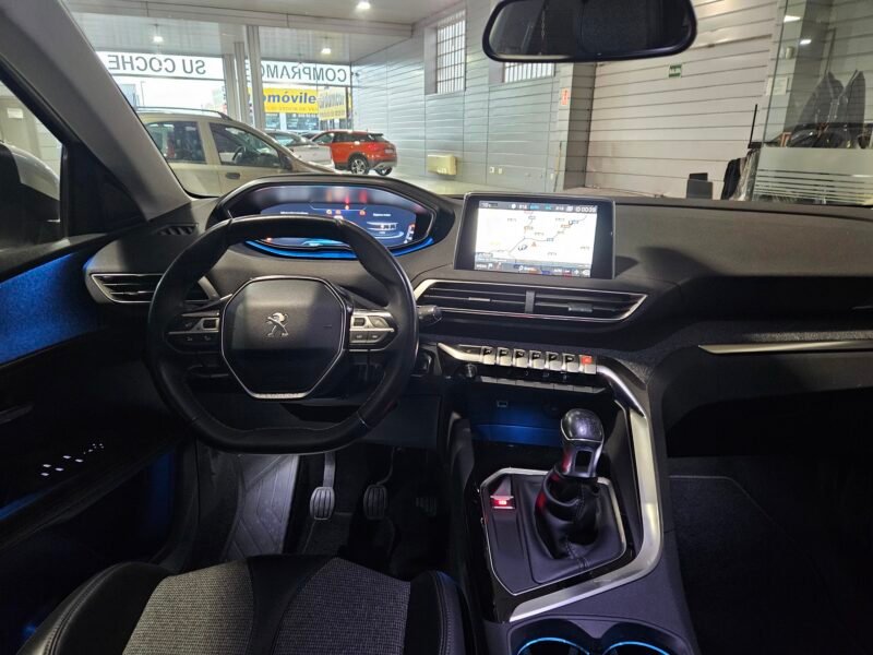 PEUGEOT 3008 1.5 HDI ALLURE 130CV