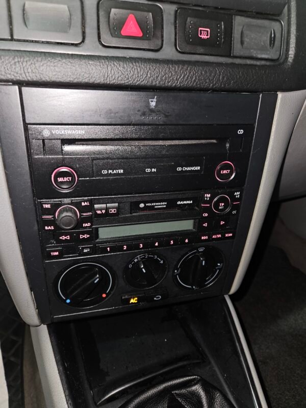 VOLKSWAGEN Golf 1.6 CONCEPLINE