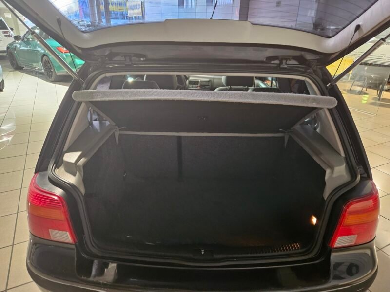 VOLKSWAGEN Golf 1.6 CONCEPLINE