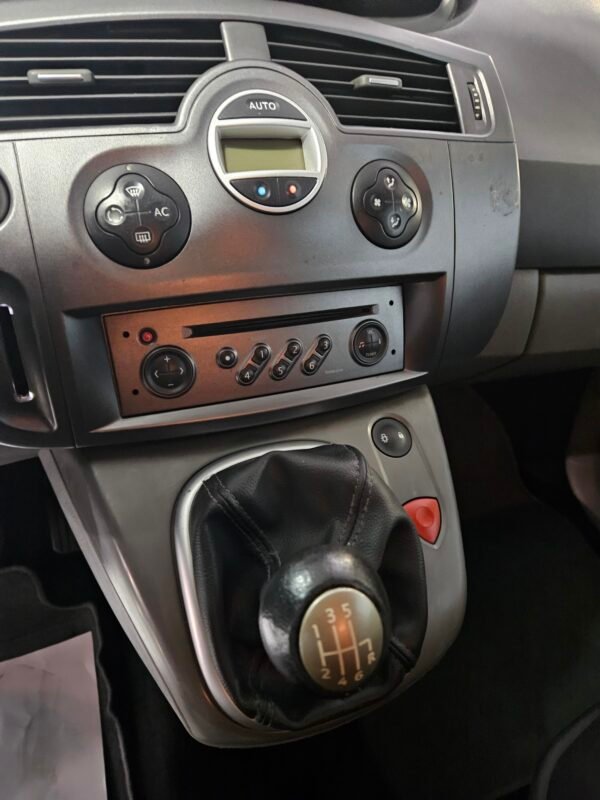 RENAULT GRAND SCENIC 1.9 DCI