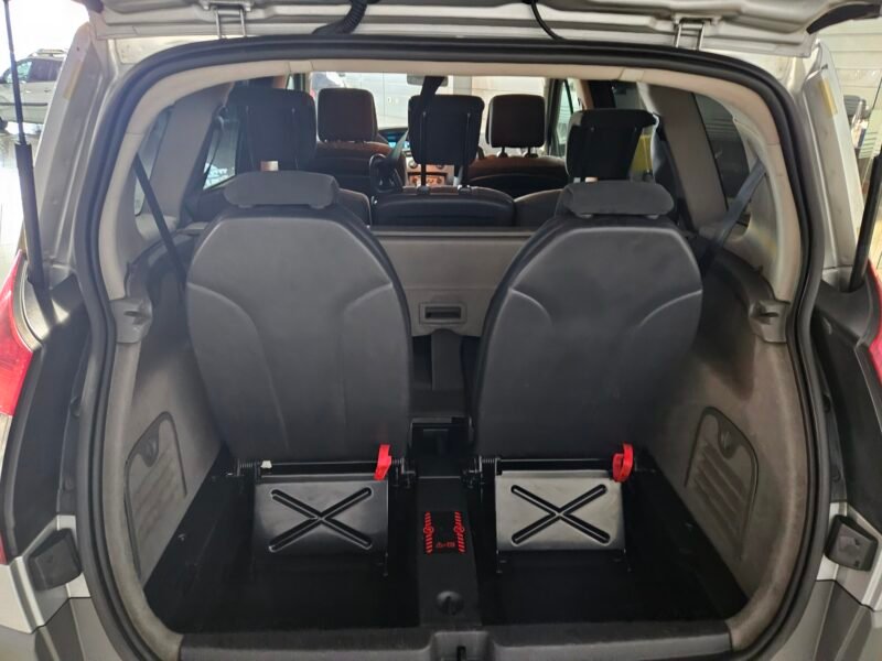 RENAULT GRAND SCENIC 1.9 DCI