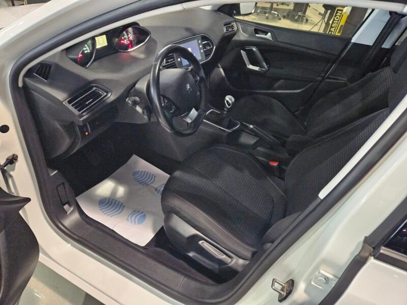 PEUGEOT 308 SW 1.5 HDI 130