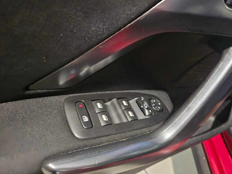 PEUGEOT 2008 1.5 HDI S&S ALLUURE