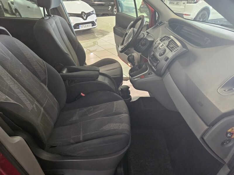 RENAULT GRAND SCENIC 1.9 DCI DYNAMIC