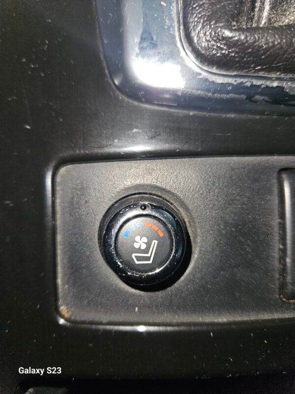 INFINITI QX70 3.0 D PREMIUM