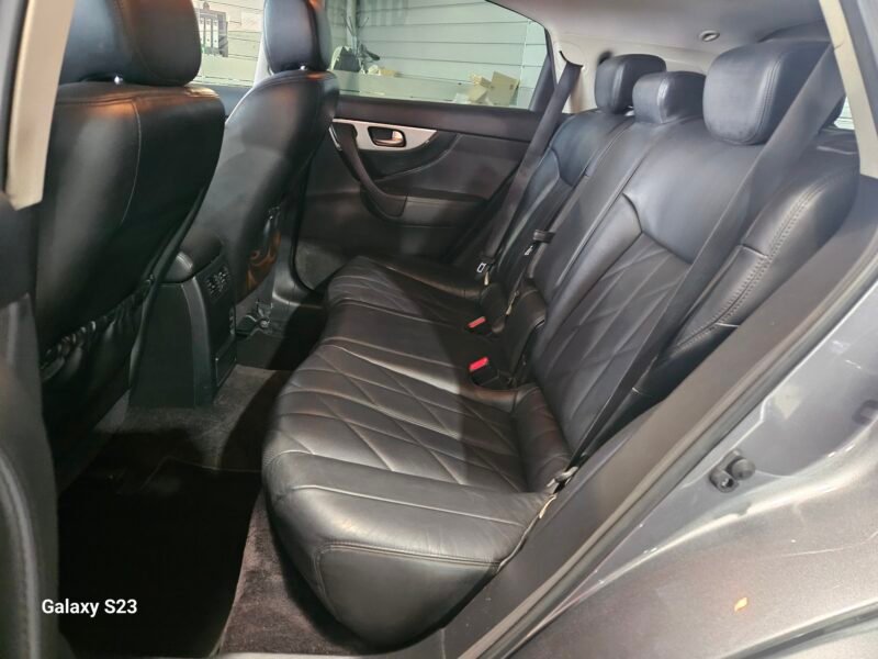 INFINITI QX70 3.0 D PREMIUM