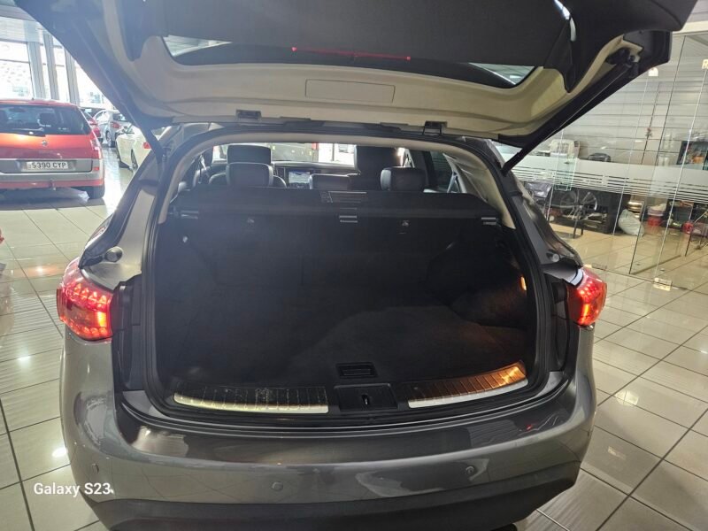 INFINITI QX70 3.0 D PREMIUM