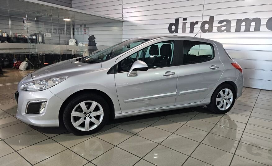 PEUGEOT 308 1.6 VTi 120cv Premier 5p.