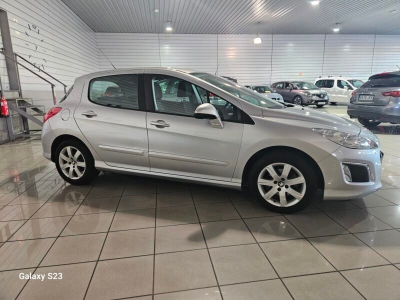 PEUGEOT 308 1.6 VTi 120cv Premier 5p.