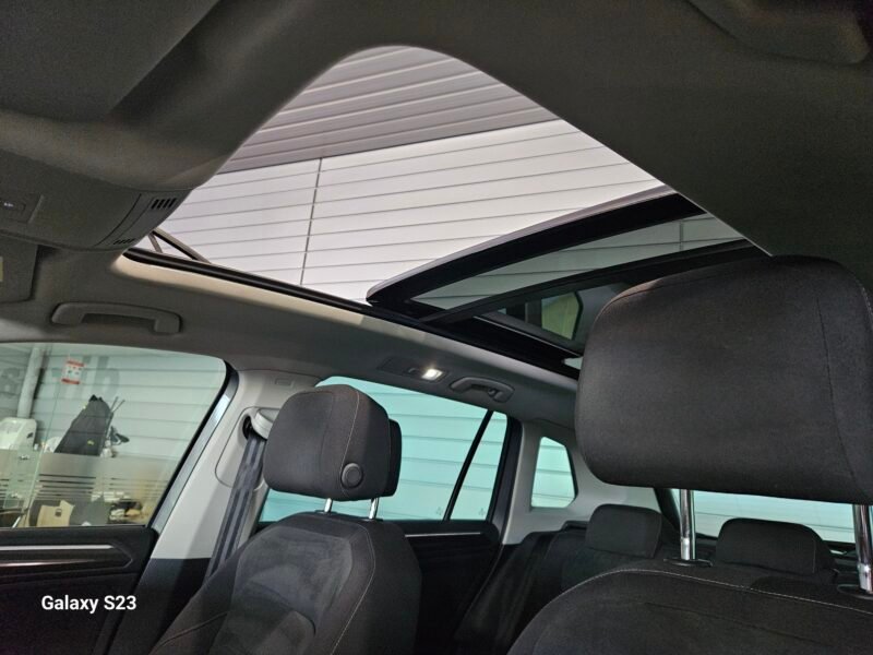 VOLKSWAGEN Tiguan 2.0 TDI SPORT