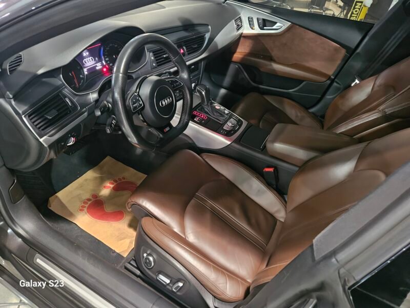 AUDI A7 3.0 TDI 218
