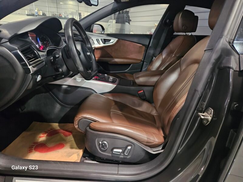 AUDI A7 3.0 TDI 218