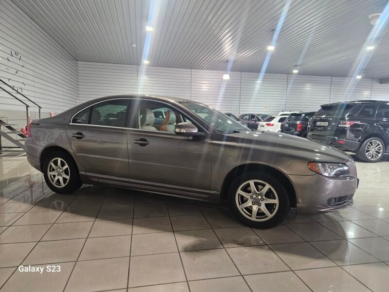 VOLVO S80 2.4D