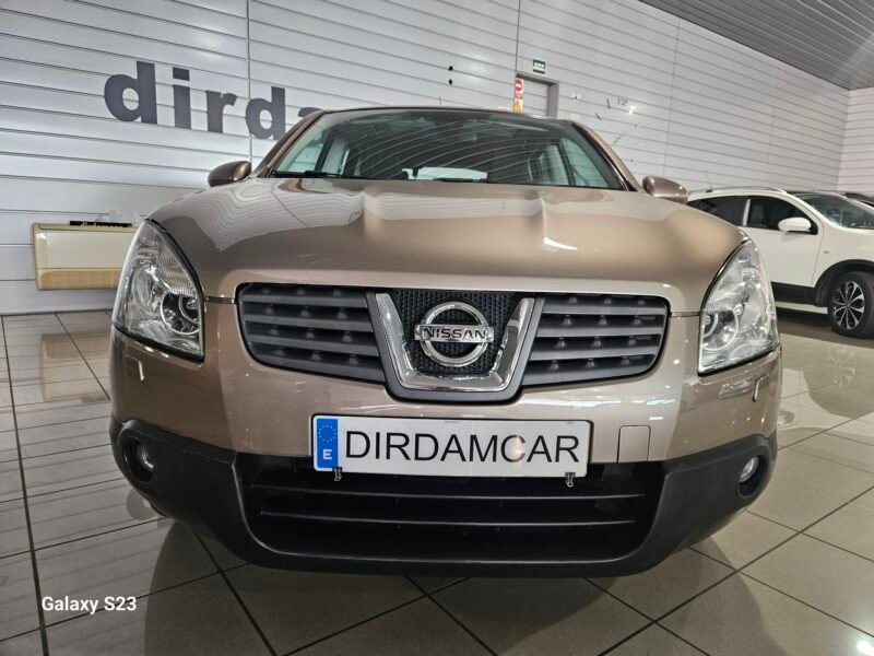 NISSAN QASHQAI 2.0i acenta