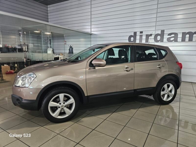 NISSAN QASHQAI 2.0i acenta
