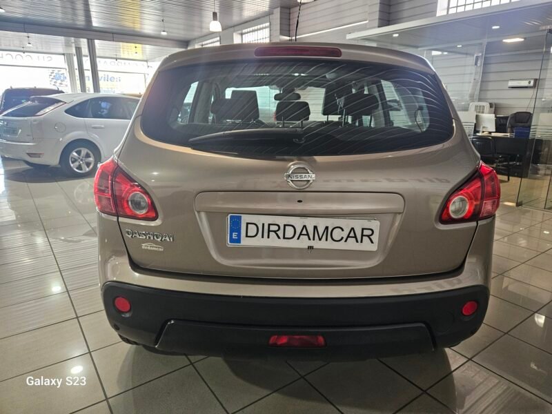 NISSAN QASHQAI 2.0i acenta