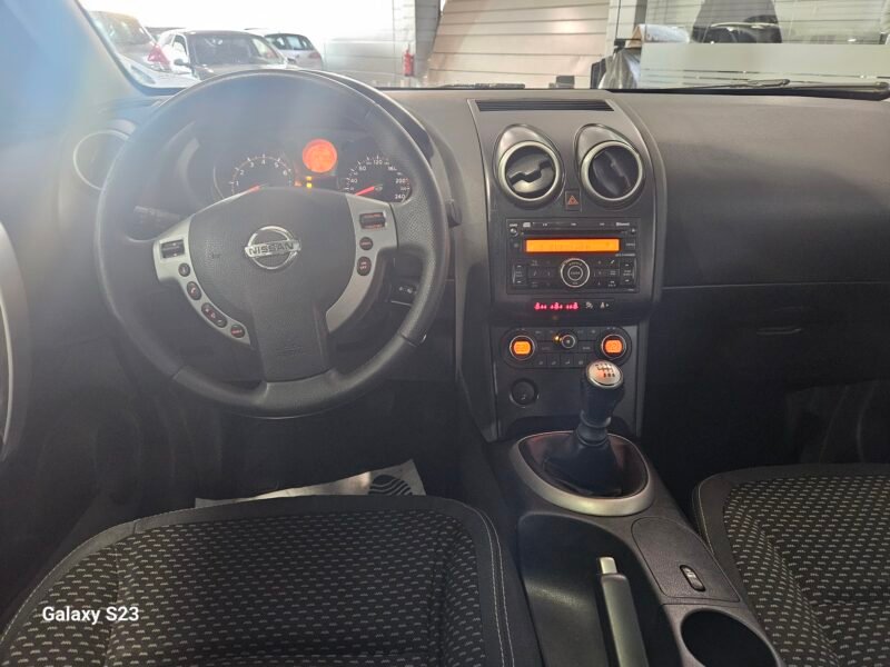 NISSAN QASHQAI 2.0i acenta
