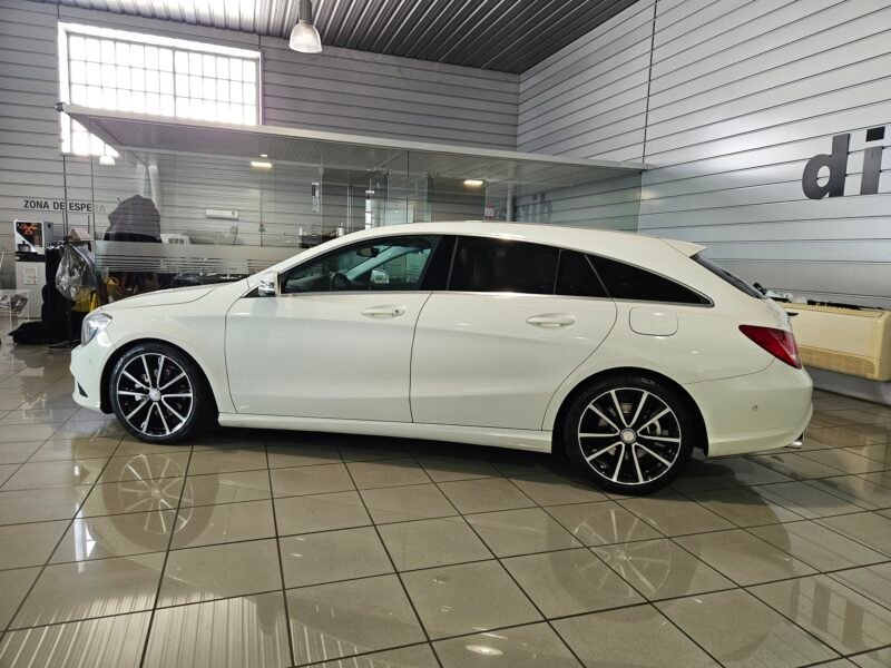 MERCEDES-BENZ CLA SHOOTING BRAKE 220 CDI AUTO