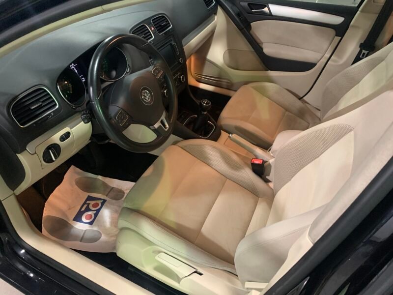 VOLKSWAGEN Golf 1.4 TSI SPORT