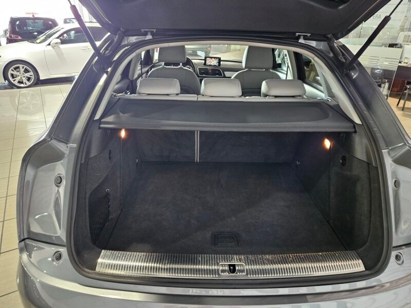 AUDI Q3 2.0 TDI AMBITION