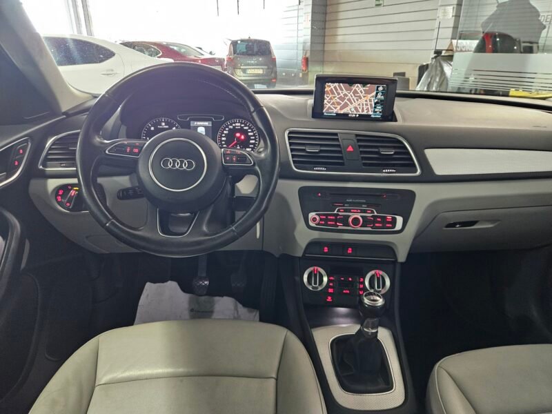 AUDI Q3 2.0 TDI AMBITION