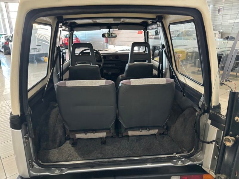 SUZUKI SANTANA SAMURAI SAMURAI S4 413