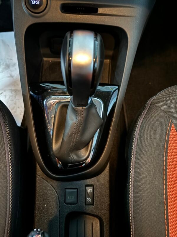 RENAULT CAPTUR 0.9 TCE ZEN ENERGIE