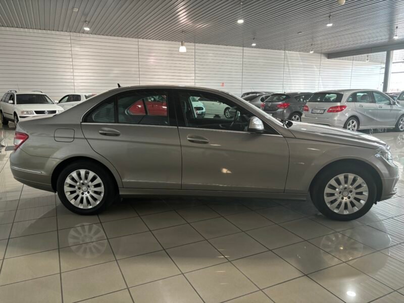 MERCEDES-BENZ C200K 200K CLASSIC