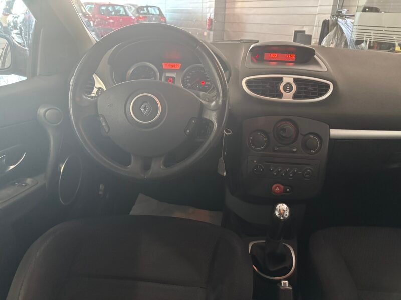 RENAULT Clio 1.2 75CV