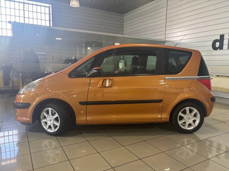 PEUGEOT 1007 1.4 HDI