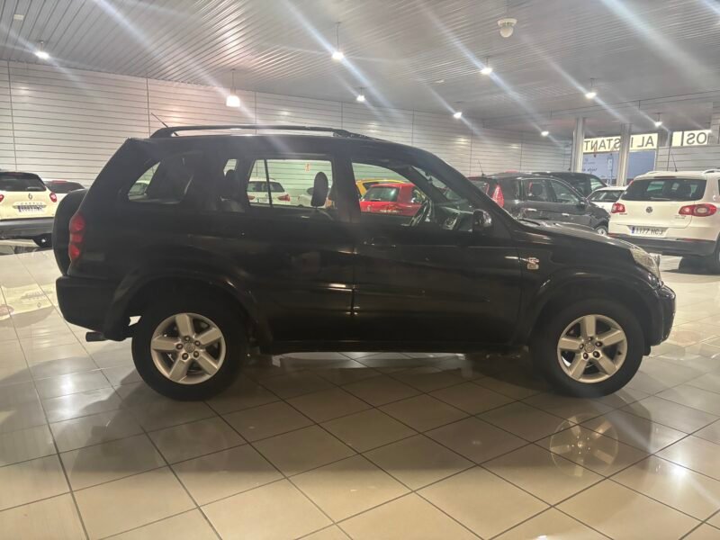 TOYOTA RAV4 2.0 D4D SOL