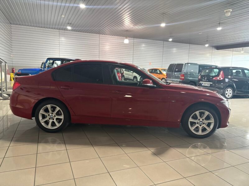 BMW Serie 3 320D SPORT