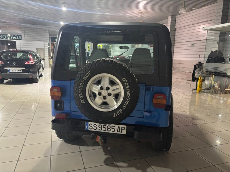 JEEP WRANGLER 2.5 HARD TOP
