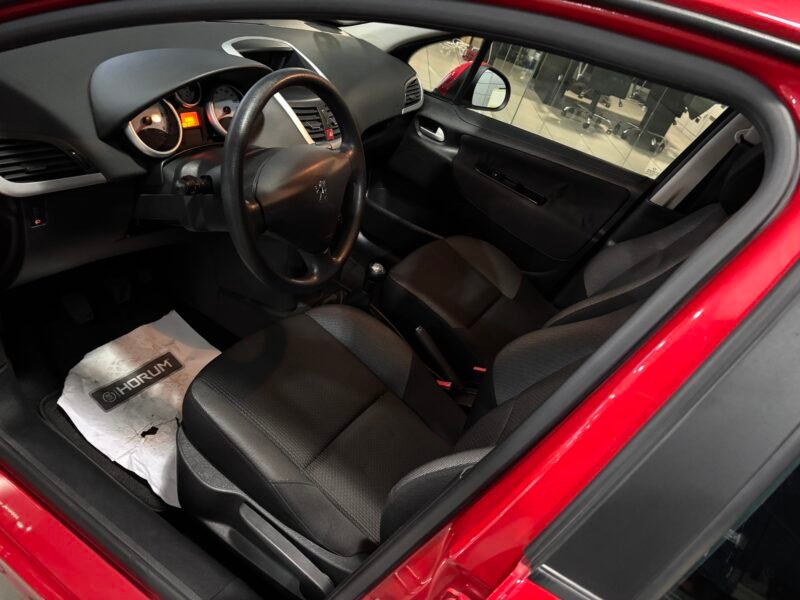 PEUGEOT 207 1.4 HDI