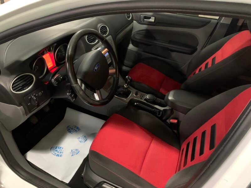 FORD Focus 2.0 TDCI TITANIUM