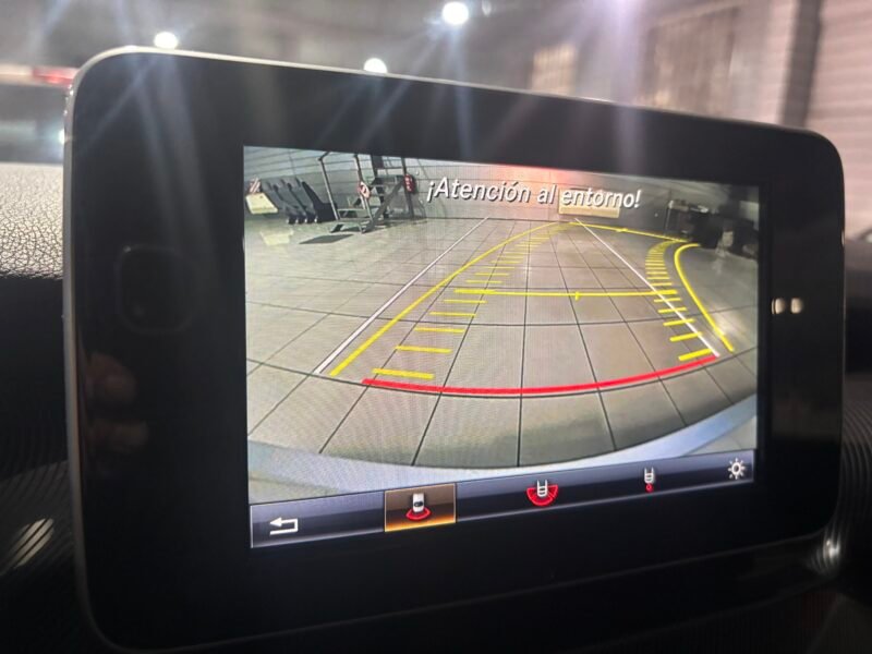 MERCEDES-BENZ CLASE V 220CDI