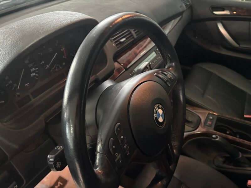 BMW X5 4.4I