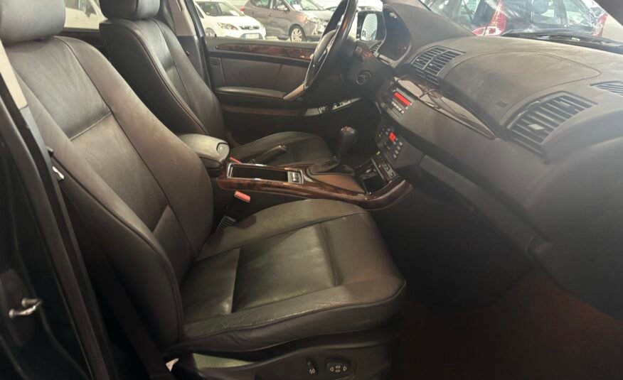 BMW X5 4.4I