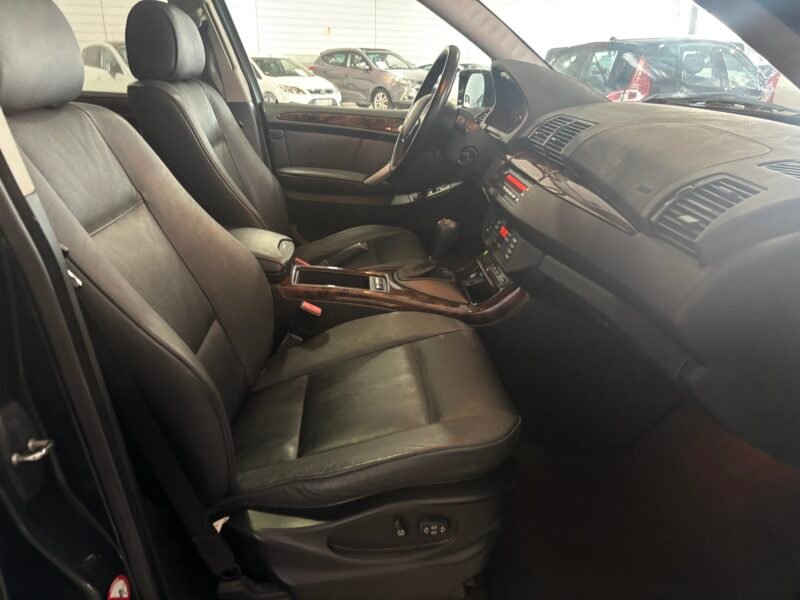 BMW X5 4.4I