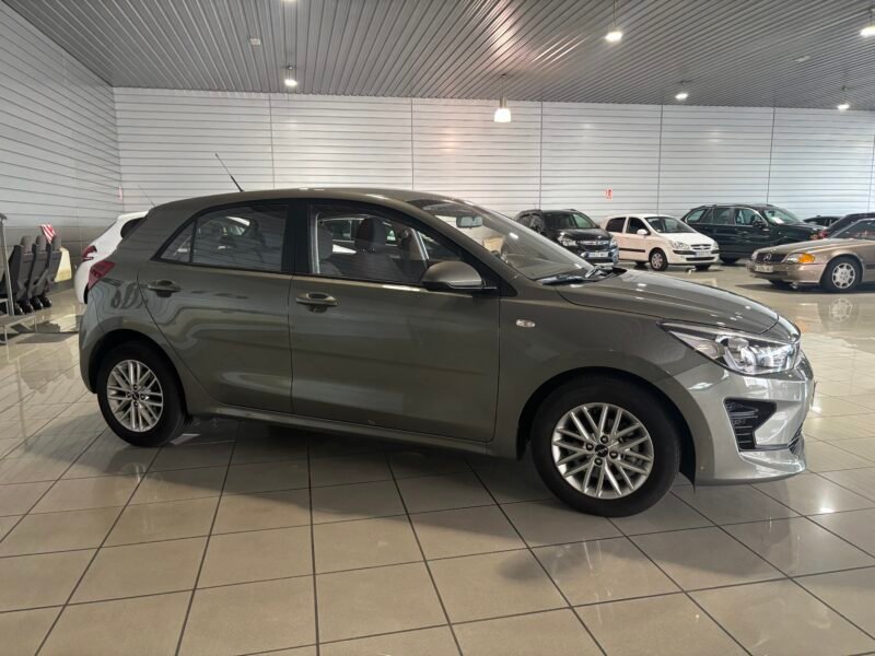 KIA RIO 1.2