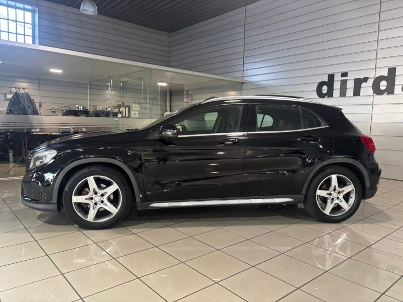 MERCEDES-BENZ GLA 200 CDI AMG LINE